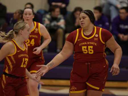Iowa women's basketball turns the tables on Kansas State, 77-70