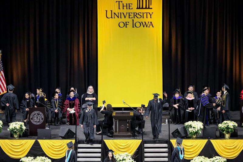 Gallery University of Iowa Commencement Ceremony The Gazette
