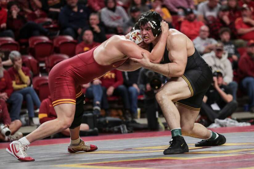 Photos Iowa vs Iowa State CyHawk wrestling dual The Gazette