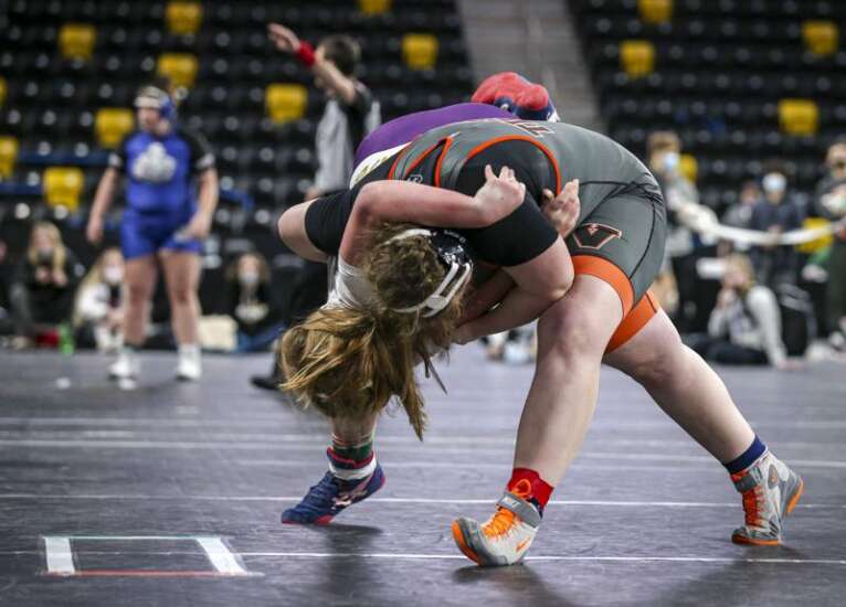 Photos Iowa high school girls' state wrestling tournament The Gazette