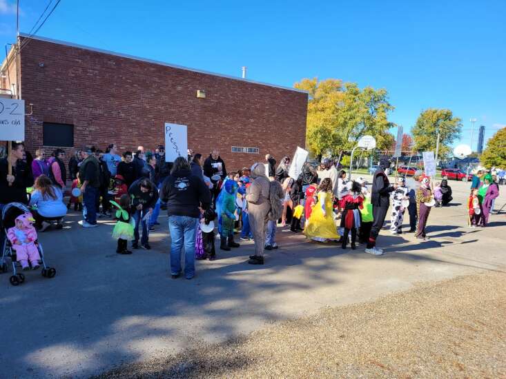 Libertyville hosts Halloween parade Southeast Iowa Union