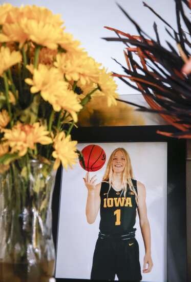 K-State, Iowa women's basketball teams honor Ava Jones
