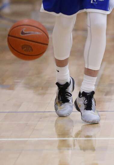 Iowa players embrace the basketball shoe culture | The Gazette