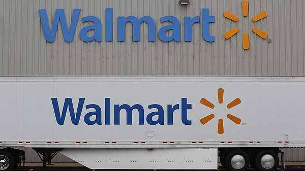 Wal-Mart sales disappoint; shoppers worldwide curb spending