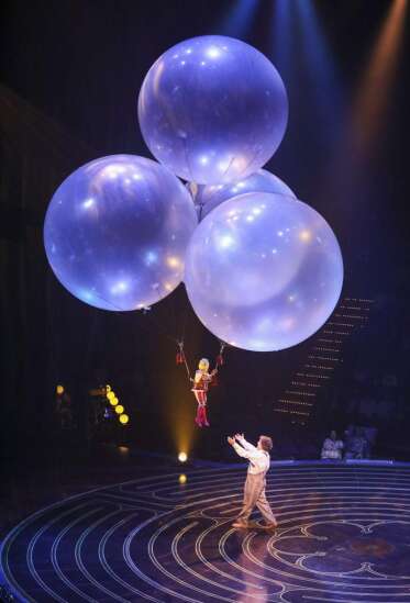 REVIEW: Cirque du Soleil dreams up joyous celebration in Cedar