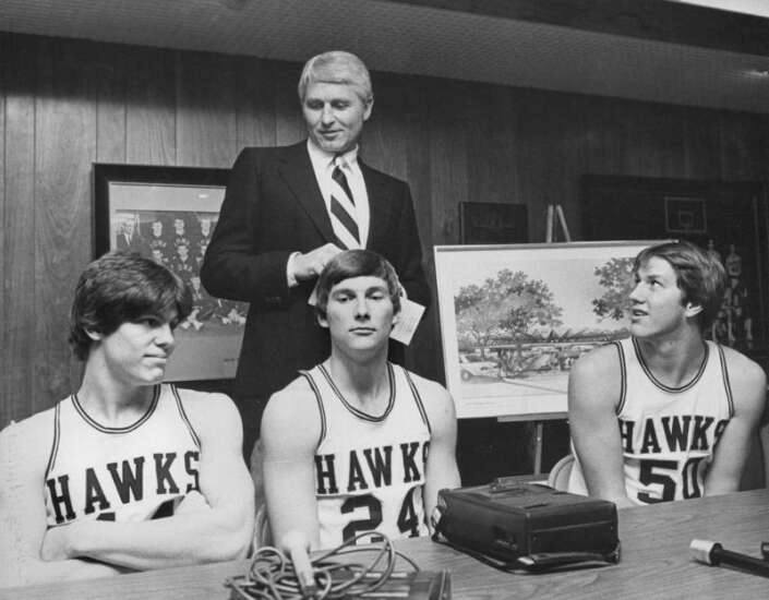 Photos: Former Iowa men’s basketball coach Lute Olson through the years ...
