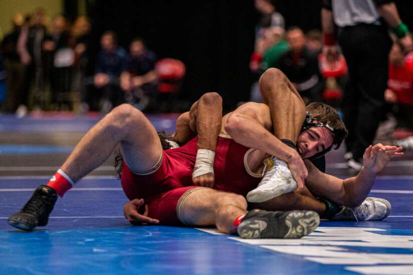 Photos NCAA Division III Wrestling Championships Day 1 The Gazette