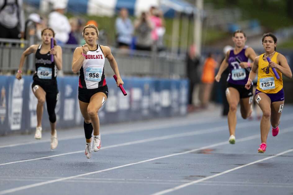 Anchored by Brynn Walters, Western Dubuque is seeded No. 1 in Class 3A in the girls’ 400- and 800-meter relays at the state track and field meet. (Nick Rohlman/The Gazette)