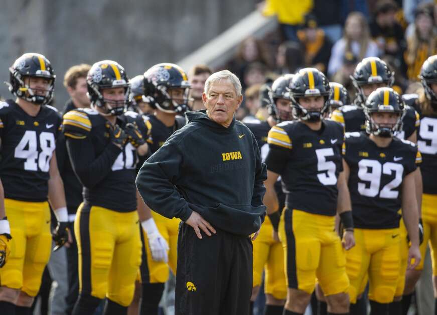 Iowa football jumps to No. 16 in College Football Playoff rankings | The  Gazette