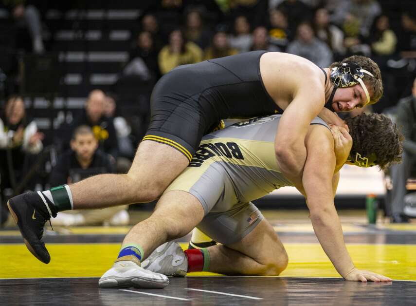 Iowa men's wrestling facing stiff challenge