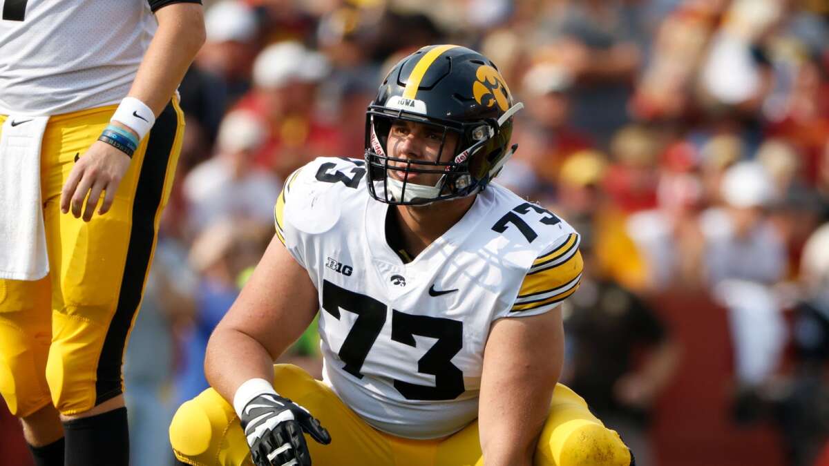 Forever In Our Hearts> Former Iowa Hawkeyes football player dies as a ...