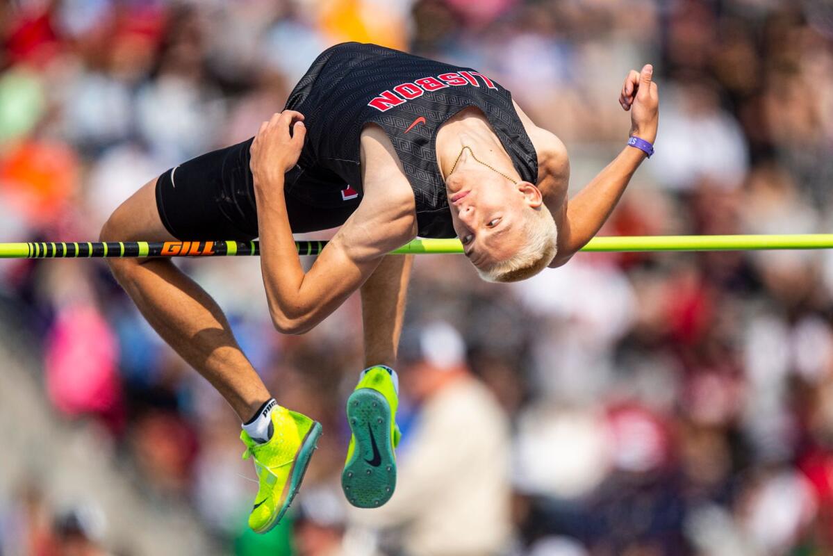 Photos Day 2 of the 2023 Iowa high school state track and field meet