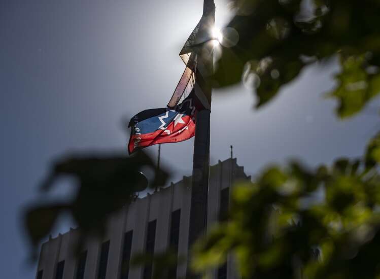 Cedar Rapids adopts flag display policy as symbol of inclusion