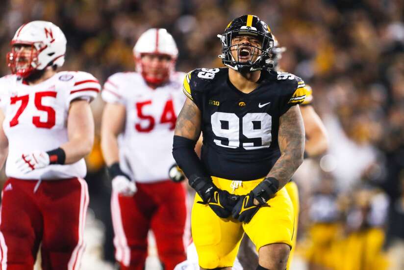 Joe Evans, Noah Shannon ‘trying to make the most of’ sixth year with Iowa football