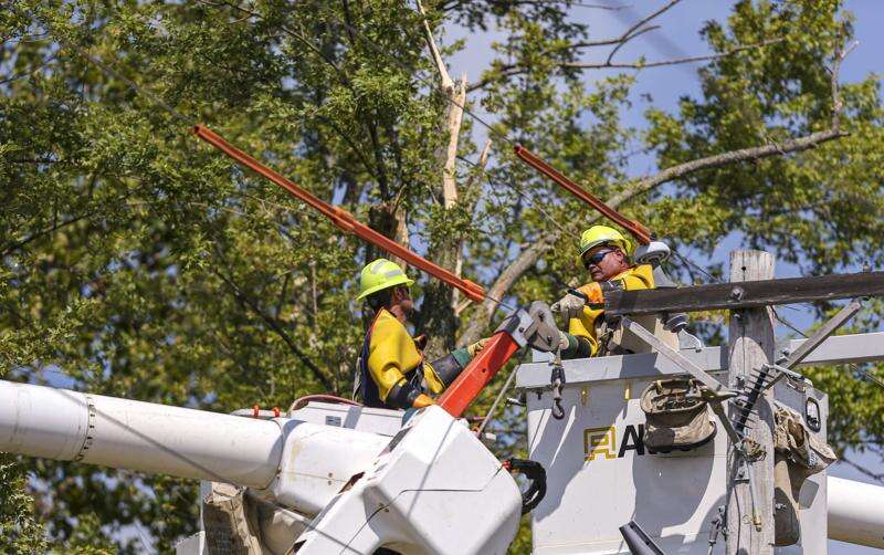 More than half of Alliant’s customers have power in Linn County heading into Sunday evening