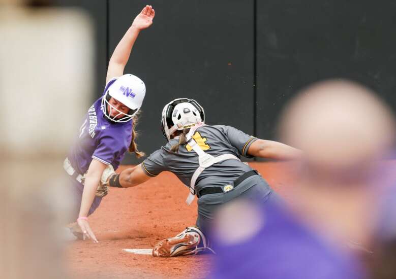 Photos: Iowa Hawkeyes softball vs. Northwestern Wildcats