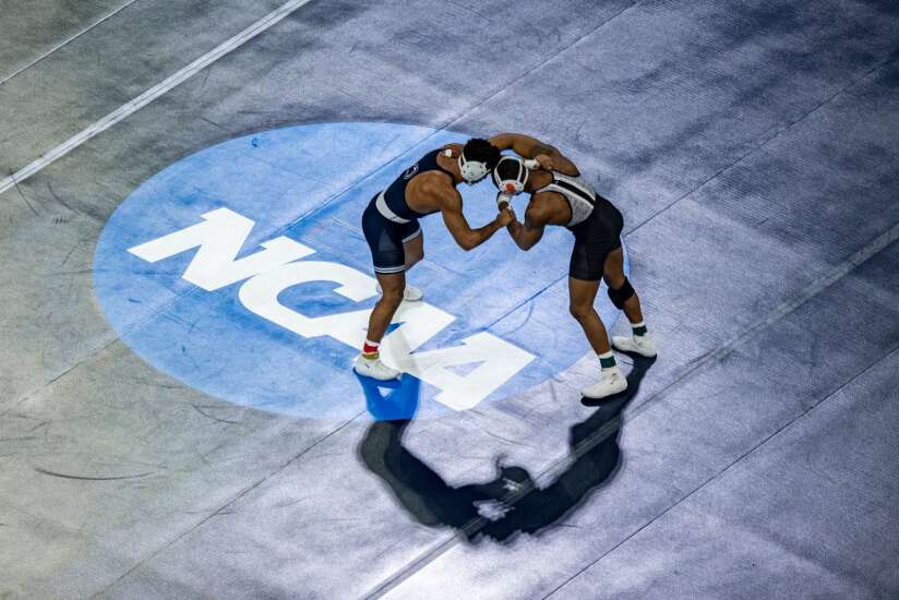 NCAA wrestling breakdown: Top qualifiers, team and individual predictions, TV and streaming schedule for D-I championships