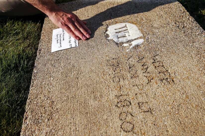 Project will document 20K ‘forgotten’ Iowa headstones