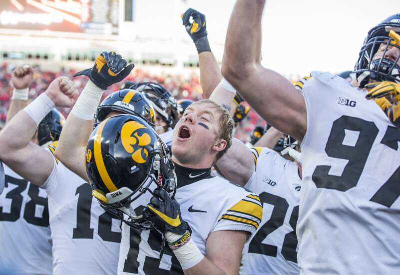 Iowa earns ticket to Big Ten championship game for first time since 2015