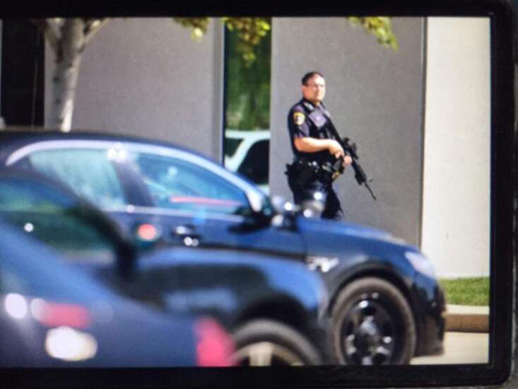 City employee with shotgun inside Cedar Rapids City Services Center now in custody