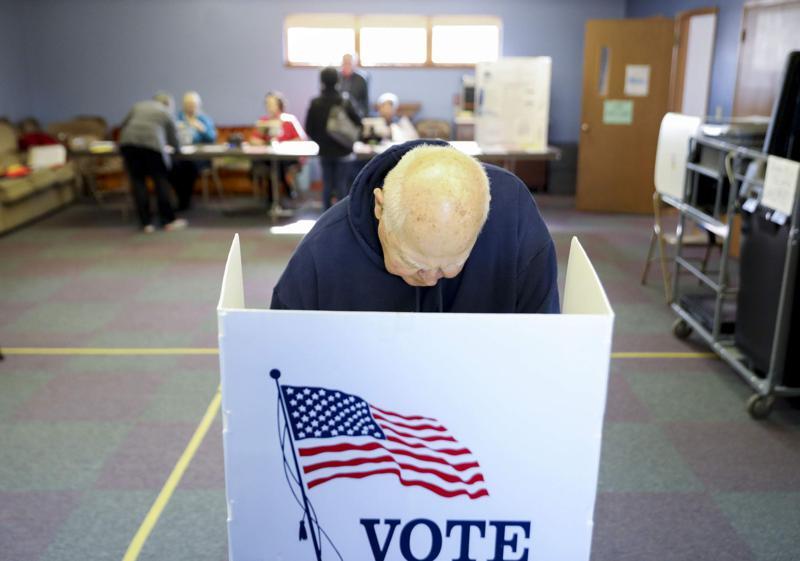 Pembatasan pemungutan suara memicu petisi di Iowa