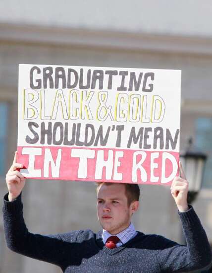 Student protesters: ‘Stop the Board of Regents in their tracks’