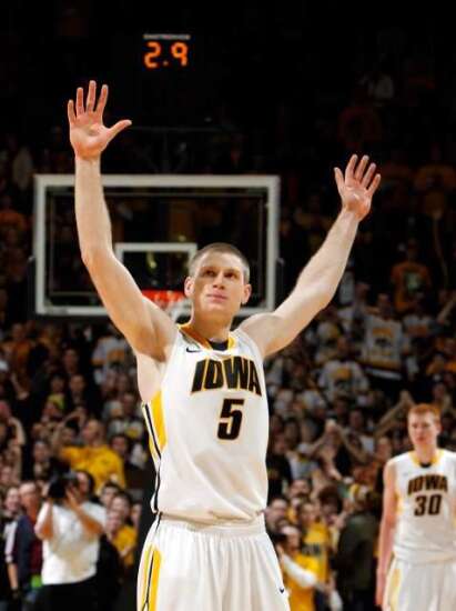 Best week for Iowa basketball in a long, long time