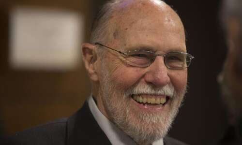 Former Coralville Mayor Jim Fausett dies at 85