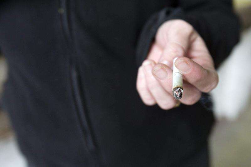 Cedar Rapids takes first step to restrict smoking in parks