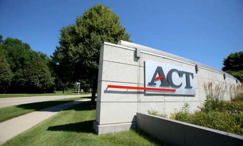 Iowa regents to drop ACT/SAT admission mandate
