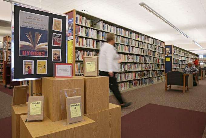 Eastern Iowa libraries plan programs, displays for Banned Books week