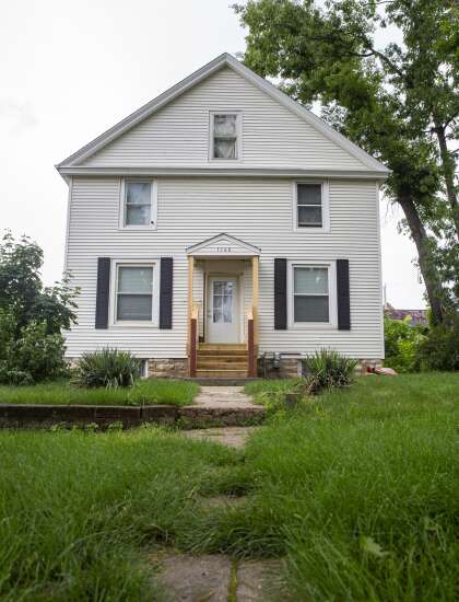 Cedar Rapids landlord’s rental permit suspended on nuisance house following gun arrest