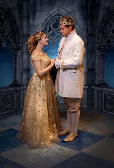Review: ‘Cinderella’ brings magic to Theatre Cedar Rapids stage