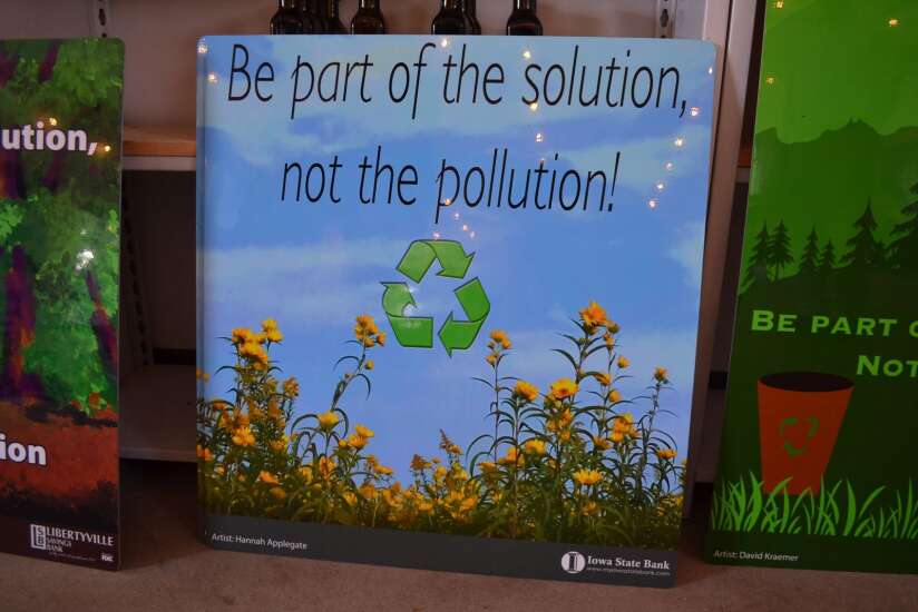 Fairfield Cultural Alliance unveils winning signs for Clean Parks Project