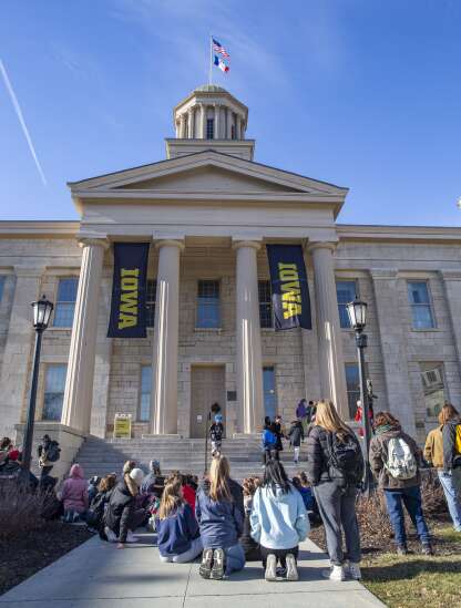 Iowa City students walk out to protest gun violence 