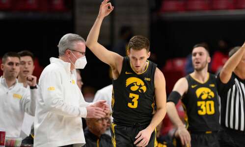 Jordan Bohannon is man on fire in rout of Maryland