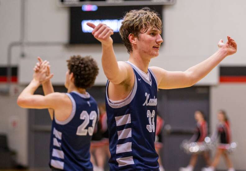 Photos: Xavier at Linn-Mar boys’ basketball