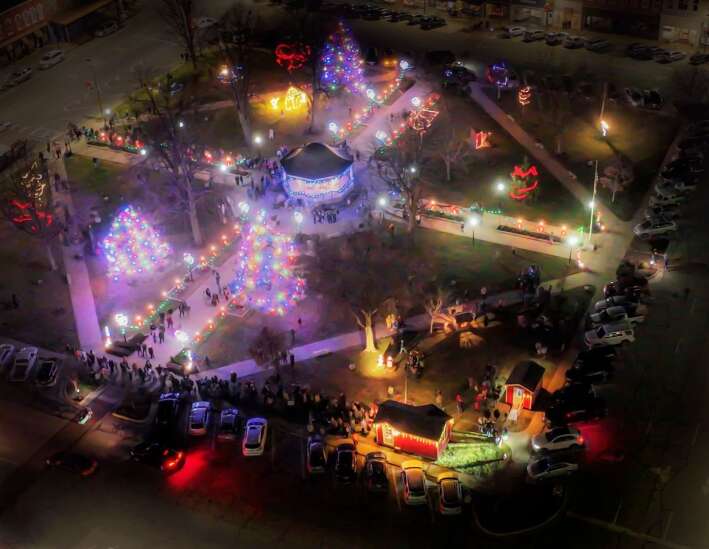 Fairfield turns on lights to its Christmas City