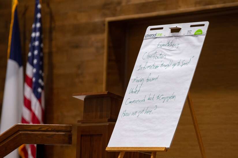 Iowa’s United Methodist Church issues directive permitting same-sex marriage, gay clergy