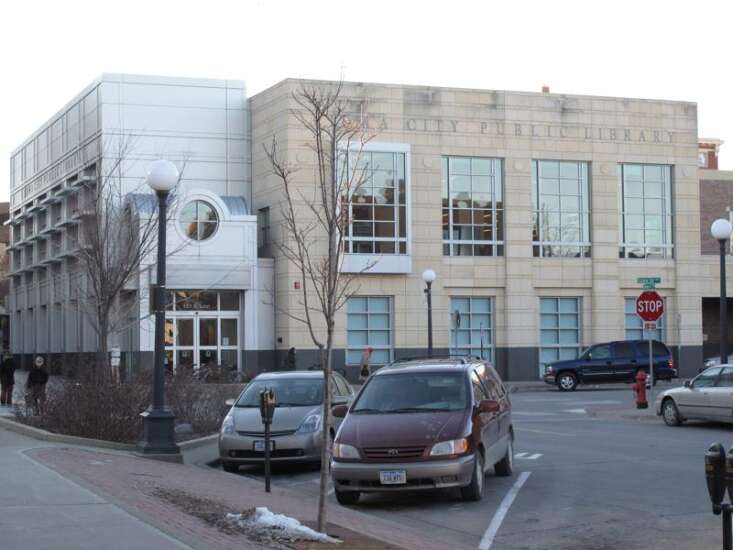 Sidekick Coffee & Books to donate a percentage of sales on Friday to Iowa City Public Library