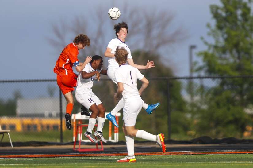 Iowa high school boys’ soccer substate roundup: Scores, stats and more from state-qualifying games