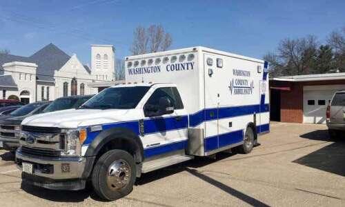 Washington County raises ambulance pay
