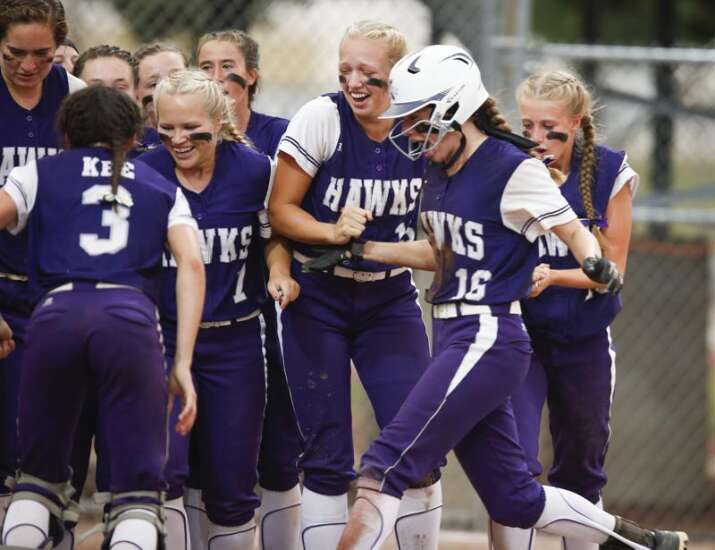 Top-ranked Lansing Kee back in state softball championship with 7-3 win over Westwood