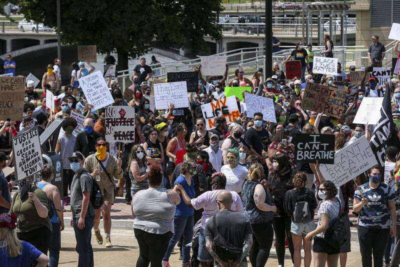 Scores in downtown Cedar Rapids protest police brutality