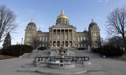 Iowa lawmakers target food assistance, but not corporate welfare