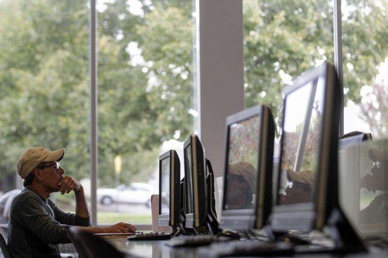 Cedar Rapids Public Library begins lending laptops 