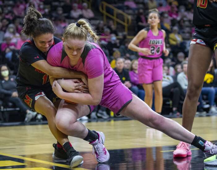 Iowa women’s basketball can’t deliver with big crowd, national TV audience