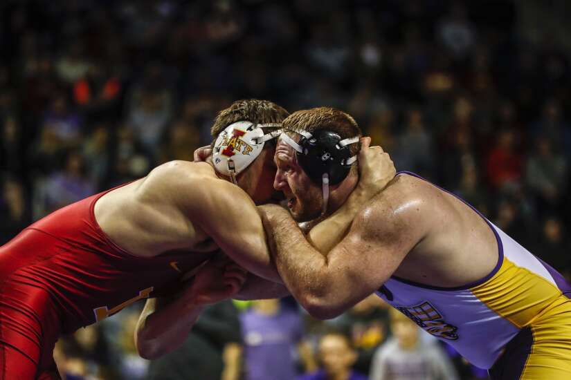 Iowa State wrestling wins final 2 matches to top UNI