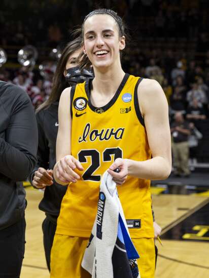 Hawkeyes certainly resemble a 2-seed in NCAA women’s basketball first-round rout