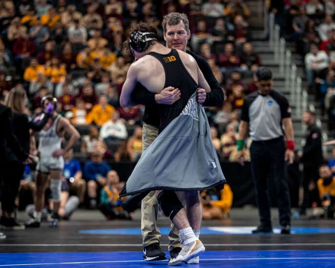 Iowa wrestling senior All-Americans reflect on Hawkeye careers after 3rd-place NCAA finish